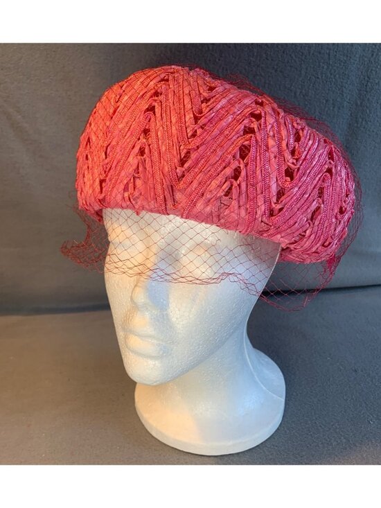 Ladies Pink Hat with Netting and Ribbon Bow Vintage Size 22 main image 7